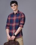 Men Checked Slim Fit Shirt with Patch Pocket