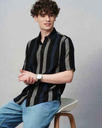 Men Spread Collar Crochet Shirt