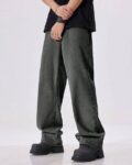 Men Baggy Jeans with 5-Pocket Styling